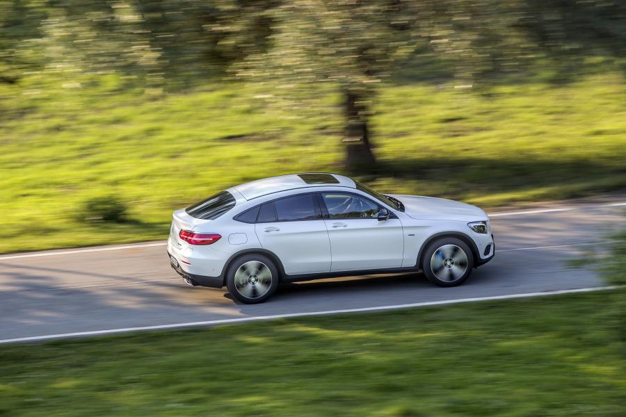  Mercedes-Benz GLC350 e 4Matic Coupe 2016 года  (фото 6 из 43)